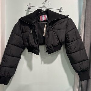 New urban outfitters cropped puffer jacket goes with everything 💕 #uo #urban
